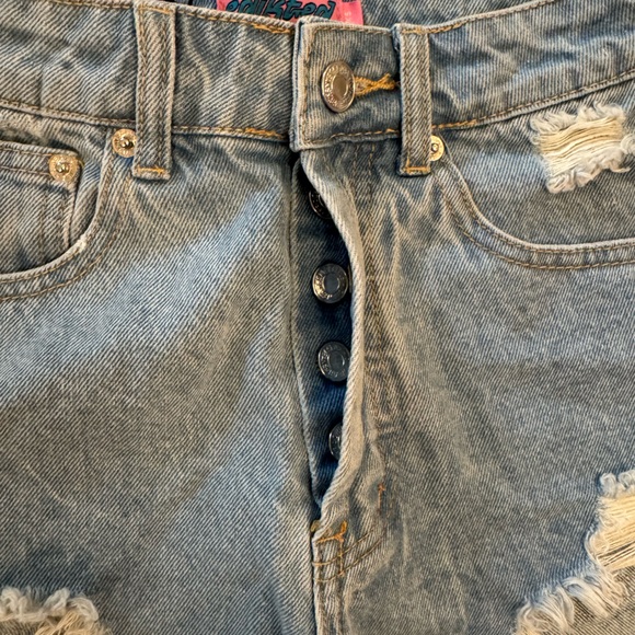 Brand New Edikted Jean Shorts - Picture 3 of 4